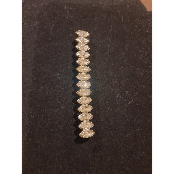 RARE Vintage Pauline Trigere Rhinestone Bat Pin/ Brooch - Picture 2 of 7